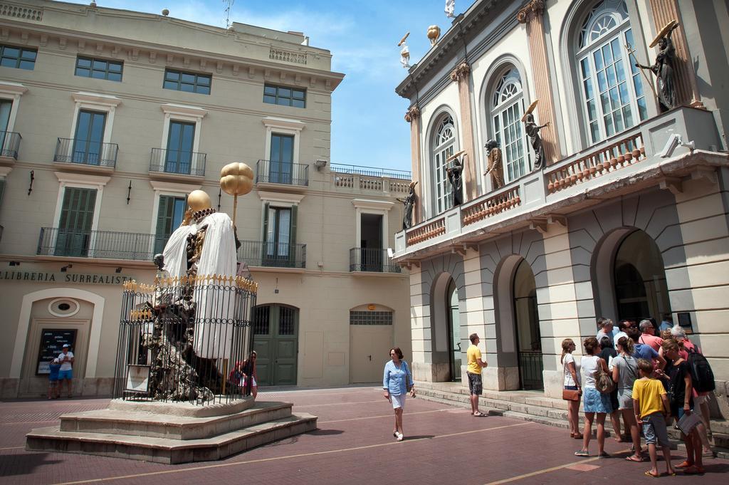 The Museum Apartments Figueres  Luaran gambar